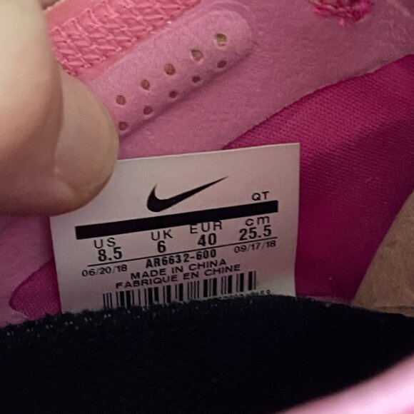 Nike Air Vapormax 2019 Active Fushia 8.5 (Women's) Pre-Owned - Like New - Picture 7 of 7